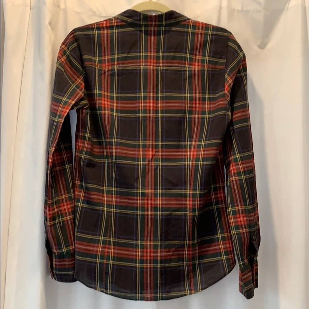 JCrew button down. Size 2 - Picture 2 of 5